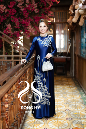 Áo dài bà xui 5